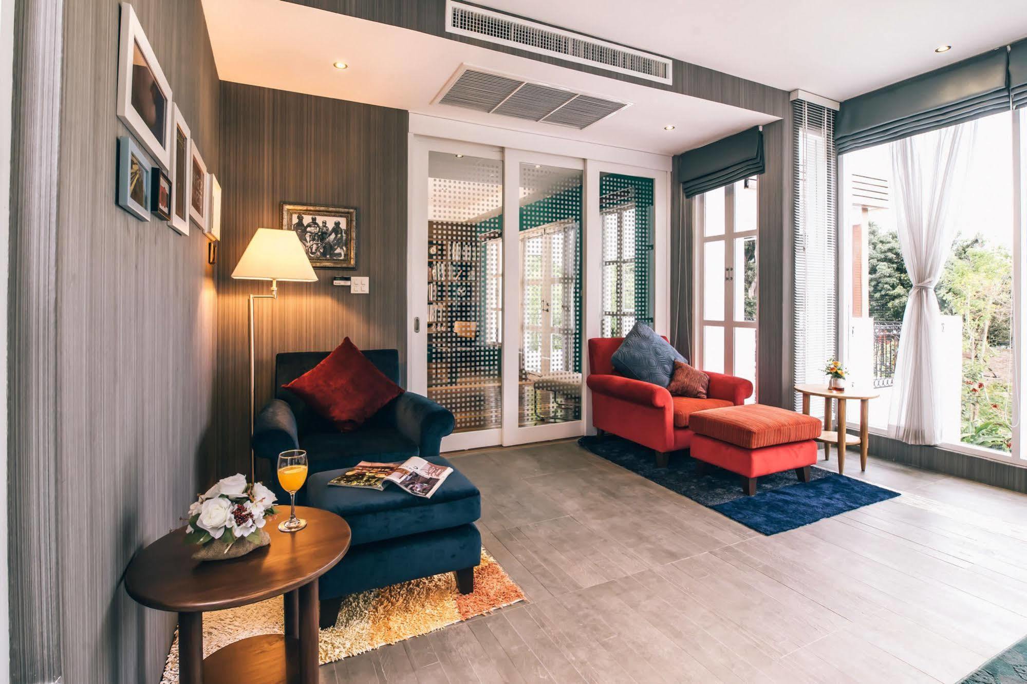 Monkey House Hotel Chiang Mai Buitenkant foto