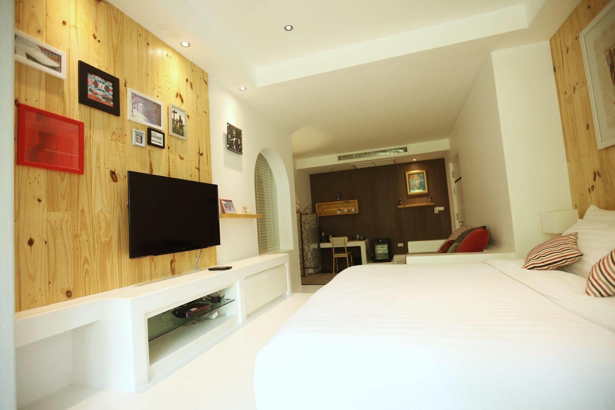 Monkey House Hotel Chiang Mai Buitenkant foto