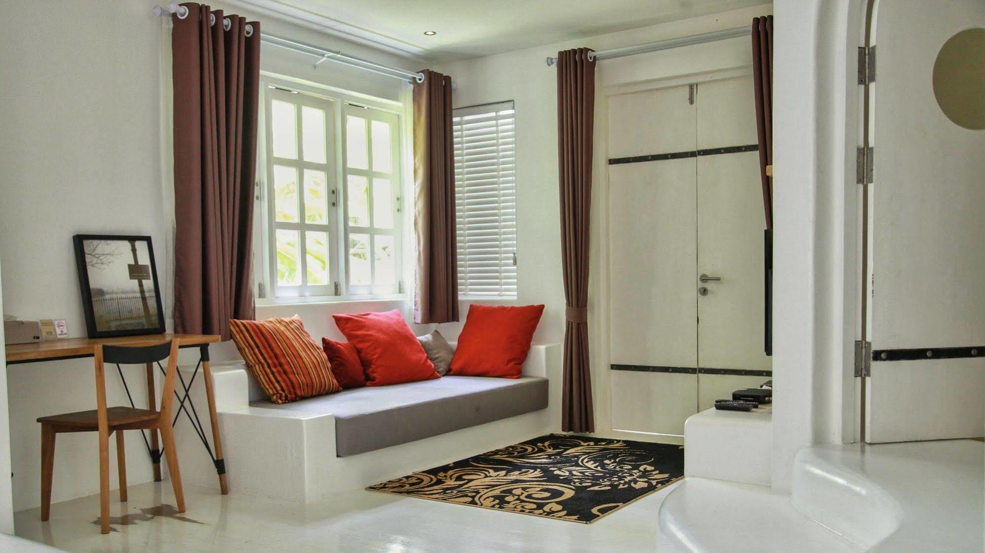 Monkey House Hotel Chiang Mai Buitenkant foto